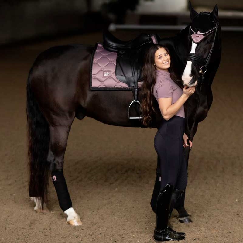 Equestrian stockholm anemone underlag på hest